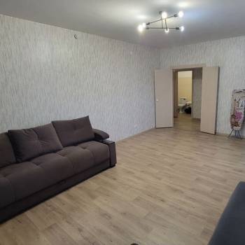 Сдается 1-комнатная квартира, 46 м²
