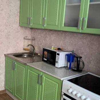 Продается 1-комнатная квартира, 40,7 м²