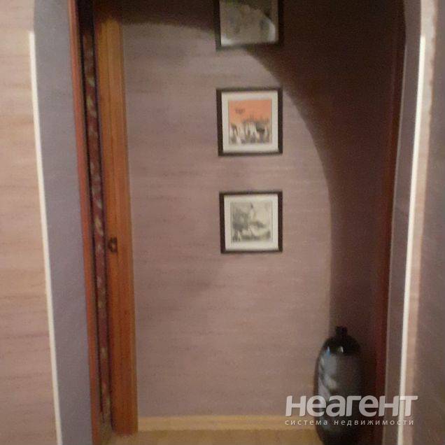 Продаю 4-ком. квартиру, ул. 78 Добровольческой Бригады