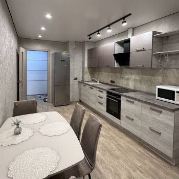 Сдается 2-х комнатная квартира, 63 м²