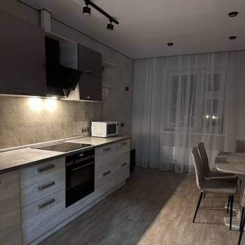 Сдается 2-х комнатная квартира, 63 м²