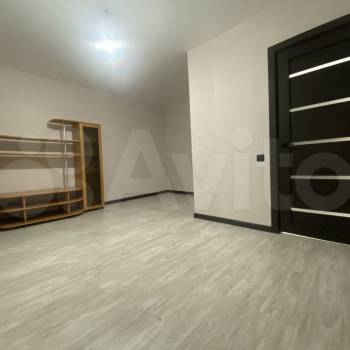 Продается 1-комнатная квартира, 34 м²