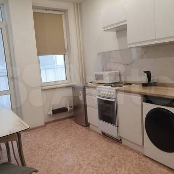 Сдается 1-комнатная квартира, 35 м²