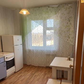 Сдается 1-комнатная квартира, 42 м²