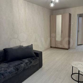 Сдается 1-комнатная квартира, 45 м²