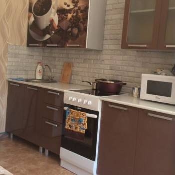 Продается 1-комнатная квартира, 42 м²