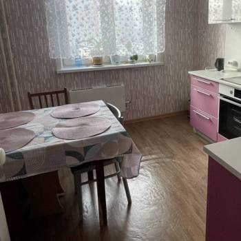 Сдается 1-комнатная квартира, 40,4 м²