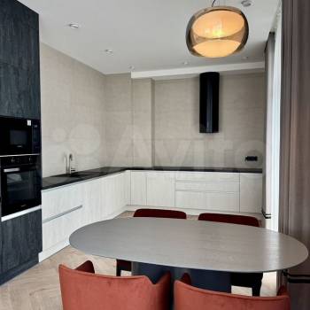 Сдается 2-х комнатная квартира, 114,7 м²