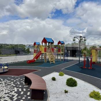 Сдается 2-х комнатная квартира, 114,7 м²