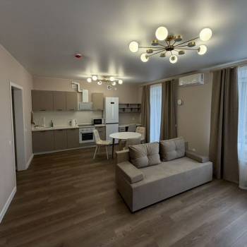 Сдается 2-х комнатная квартира, 65 м²