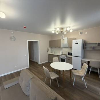 Сдается 2-х комнатная квартира, 65 м²