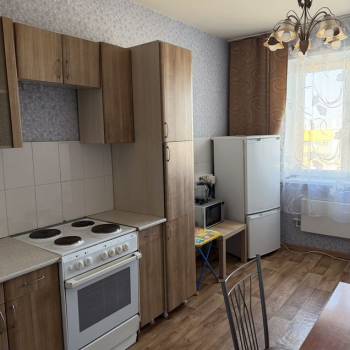 Сдается 1-комнатная квартира, 38 м²