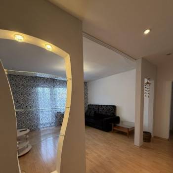 Сдается Многокомнатная квартира, 75 м²