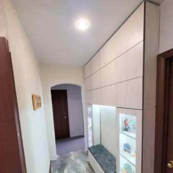 Продается Многокомнатная квартира, 82,7 м²