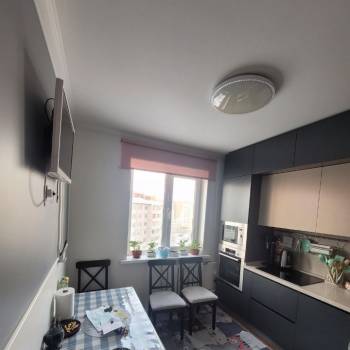 Продается Многокомнатная квартира, 82,7 м²