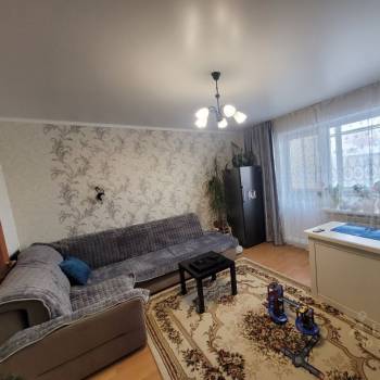 Продается Многокомнатная квартира, 82,7 м²