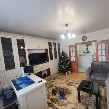 Продается Многокомнатная квартира, 82,7 м²