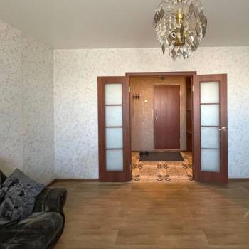 Продается 1-комнатная квартира, 54 м²