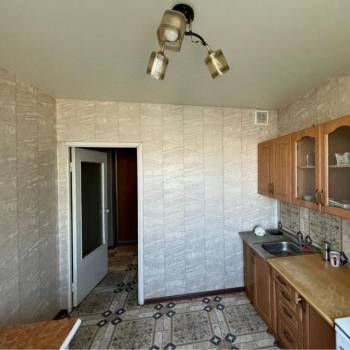 Продается 1-комнатная квартира, 54 м²