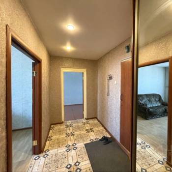 Продается 1-комнатная квартира, 54 м²