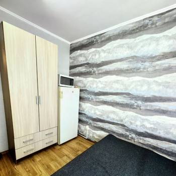 Продается 1-комнатная квартира, 14 м²