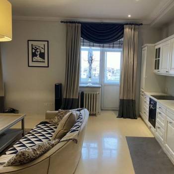 Сдается 2-х комнатная квартира, 92 м²