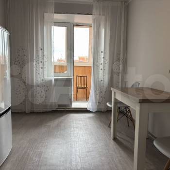 Сдается 1-комнатная квартира, 43 м²