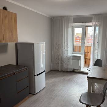 Сдается 1-комнатная квартира, 43 м²