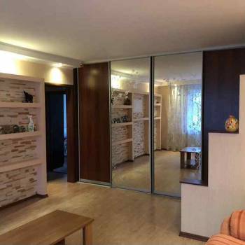 Сдается 2-х комнатная квартира, 75 м²