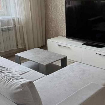 Сдается 1-комнатная квартира, 87 м²