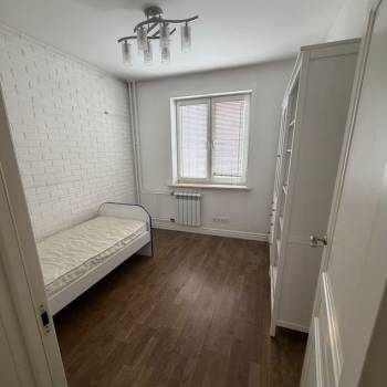 Сдается Многокомнатная квартира, 80 м²