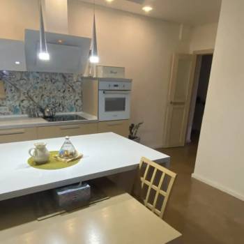 Сдается Многокомнатная квартира, 84 м²