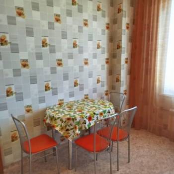 Сдается 1-комнатная квартира, 42 м²