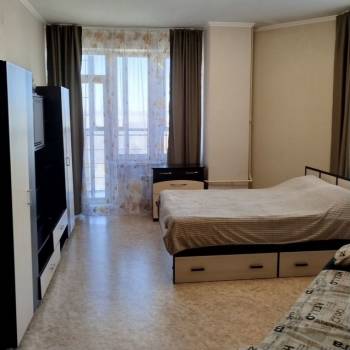 Сдается 1-комнатная квартира, 42 м²