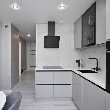 Продается Многокомнатная квартира, 76 м²
