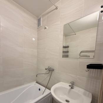 Сдается 1-комнатная квартира, 48 м²