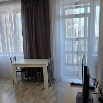 Сдается 1-комнатная квартира, 35 м²