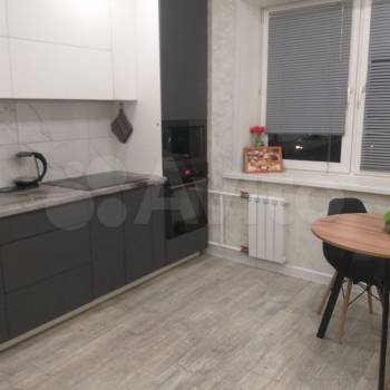 Сдается 1-комнатная квартира, 41 м²