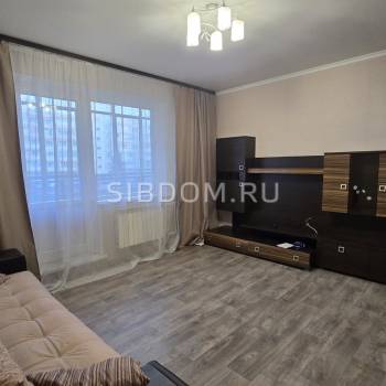 Сдается 1-комнатная квартира, 40 м²