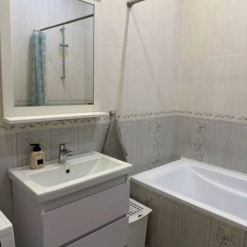 Продается 2-х комнатная квартира, 62,9 м²