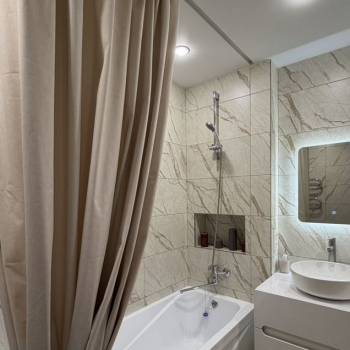Сдается 2-х комнатная квартира, 58 м²