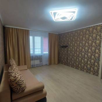 Сдается 1-комнатная квартира, 41 м²