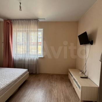 Сдается 2-х комнатная квартира, 42 м²