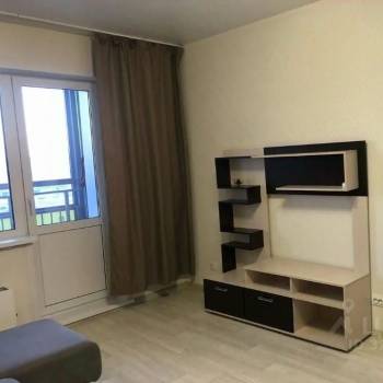 Сдается 1-комнатная квартира, 42 м²
