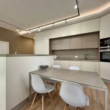 Продается Многокомнатная квартира, 128 м²
