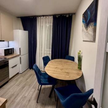 Продается 1-комнатная квартира, 40,5 м²