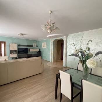 Продается Многокомнатная квартира, 133,1 м²