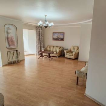 Сдается 2-х комнатная квартира, 83,4 м²