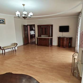Сдается 2-х комнатная квартира, 83,4 м²