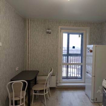 Сдается 1-комнатная квартира, 42 м²